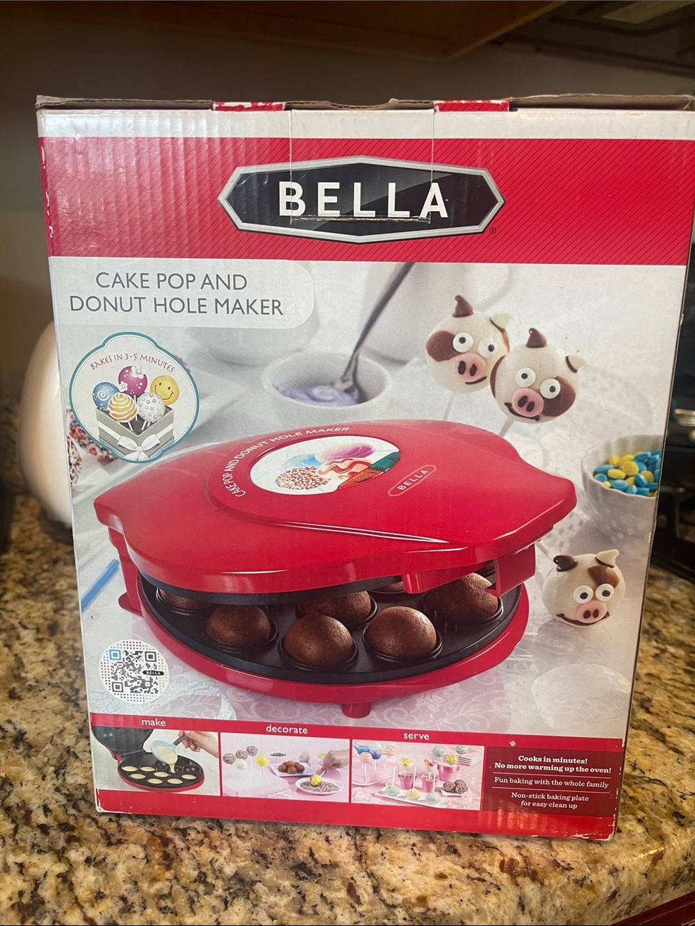 Bella Red Cake Pop & Donut Hole Maker
